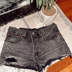 Levi’s 501 High-rise black jean shorts